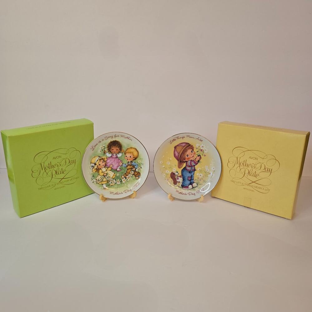 2 Collector Plates Vtg 80s Avon Mother's Day 22K Gold Trim Ceramic 1982 1983